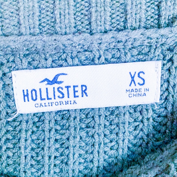 Off The Shoulder Hollister Sweater - Picture 3 of 3